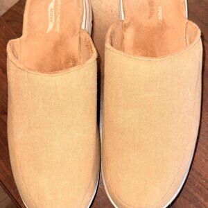 Skechers men's slip ons slippers Mens size 10.5